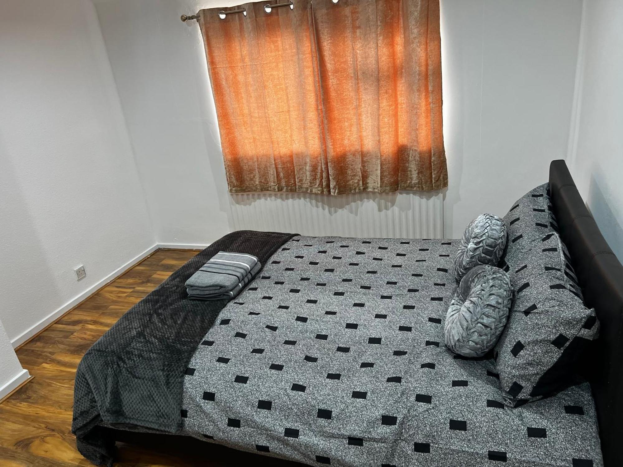 Good Priced Single Rooms In Hayes Northolt  ภายนอก รูปภาพ